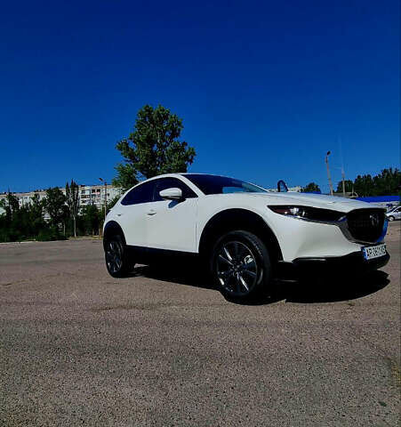 Белый Мазда CX-30, объемом двигателя 2.5 л и пробегом 41 тыс. км за 22100 $, фото 2 на Automoto.ua