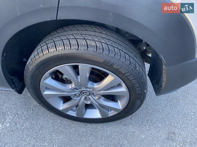 Белый Мазда CX-30, объемом двигателя 2.5 л и пробегом 97 тыс. км за 15750 $, фото 18 на Automoto.ua