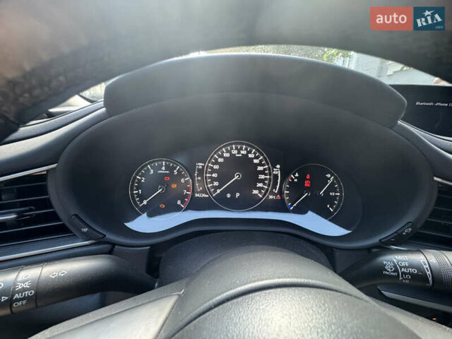 Білий Мазда CX-30, об'ємом двигуна 2.49 л та пробігом 100 тис. км за 22000 $, фото 4 на Automoto.ua