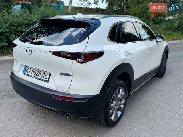 Белый Мазда CX-30, объемом двигателя 2.49 л и пробегом 37 тыс. км за 22900 $, фото 8 на Automoto.ua