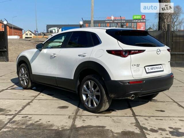 Белый Мазда CX-30, объемом двигателя 2.5 л и пробегом 24 тыс. км за 19790 $, фото 4 на Automoto.ua