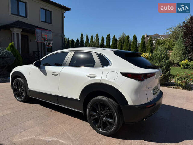Белый Мазда CX-30, объемом двигателя 2.49 л и пробегом 62 тыс. км за 18299 $, фото 3 на Automoto.ua