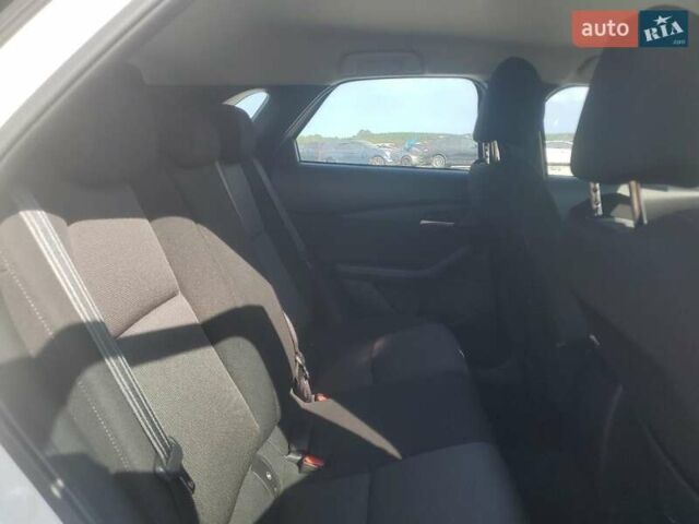 Белый Мазда CX-30, объемом двигателя 2.5 л и пробегом 30 тыс. км за 14350 $, фото 10 на Automoto.ua