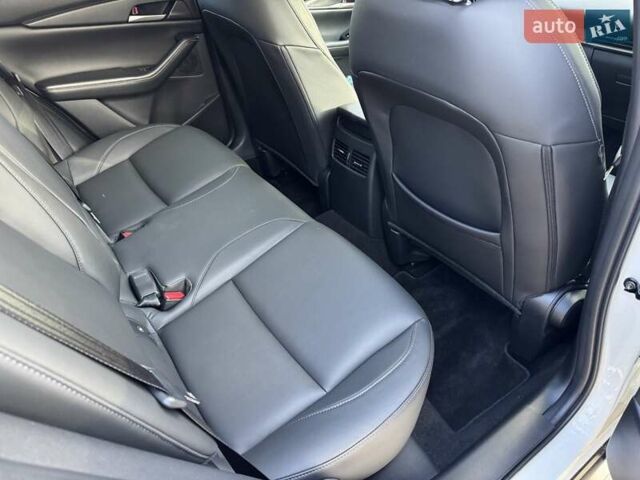 Белый Мазда CX-30, объемом двигателя 2.5 л и пробегом 59 тыс. км за 17900 $, фото 20 на Automoto.ua