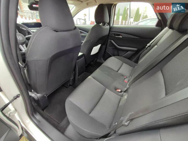 Білий Мазда CX-30, об'ємом двигуна 2.5 л та пробігом 80 тис. км за 14000 $, фото 13 на Automoto.ua