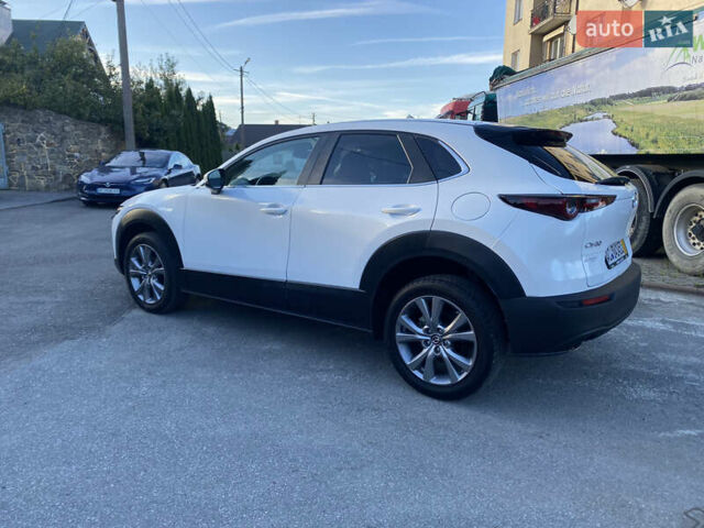 Белый Мазда CX-30, объемом двигателя 2.5 л и пробегом 97 тыс. км за 15750 $, фото 8 на Automoto.ua