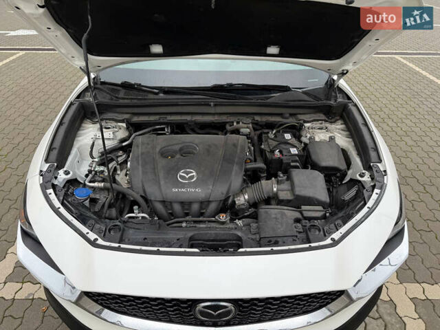 Белый Мазда CX-30, объемом двигателя 2.5 л и пробегом 59 тыс. км за 17800 $, фото 26 на Automoto.ua