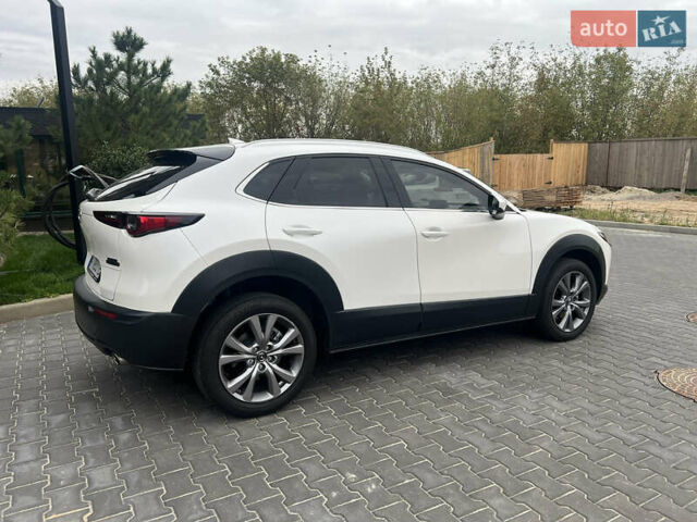 Белый Мазда CX-30, объемом двигателя 2.49 л и пробегом 40 тыс. км за 22500 $, фото 3 на Automoto.ua