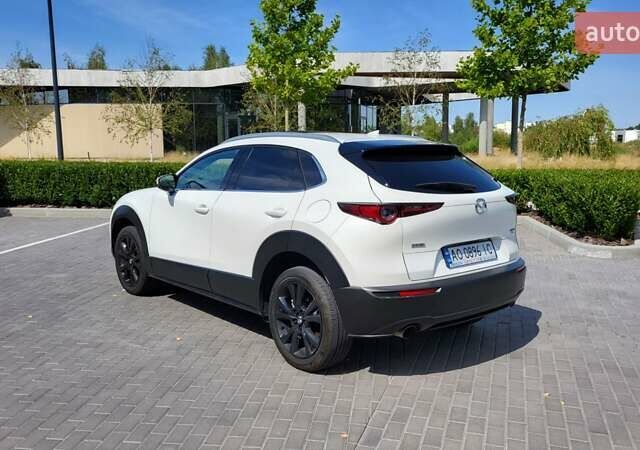Белый Мазда CX-30, объемом двигателя 2.49 л и пробегом 52 тыс. км за 21500 $, фото 9 на Automoto.ua
