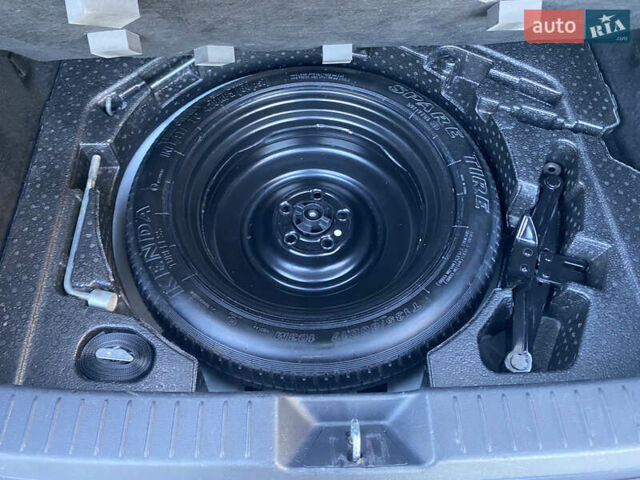 Белый Мазда CX-30, объемом двигателя 2.5 л и пробегом 97 тыс. км за 15750 $, фото 48 на Automoto.ua