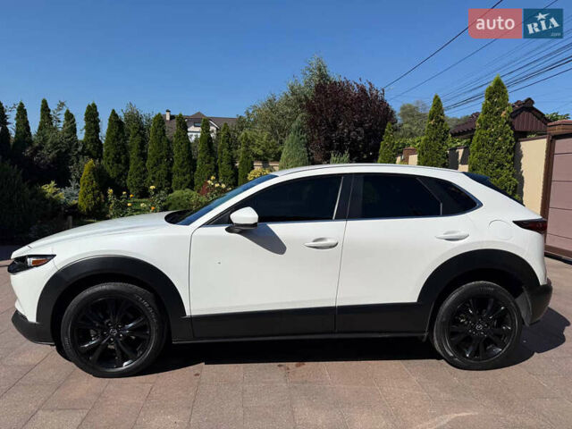 Белый Мазда CX-30, объемом двигателя 2.49 л и пробегом 62 тыс. км за 18500 $, фото 2 на Automoto.ua
