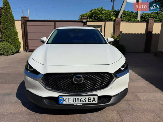 Белый Мазда CX-30, объемом двигателя 2.49 л и пробегом 62 тыс. км за 18500 $, фото 1 на Automoto.ua