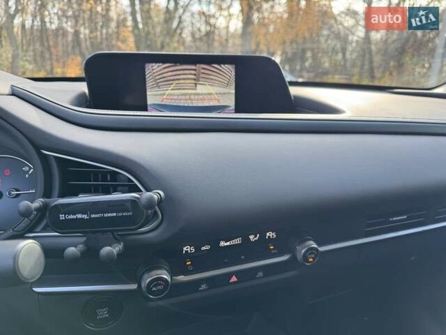 Белый Мазда CX-30, объемом двигателя 2.5 л и пробегом 59 тыс. км за 17900 $, фото 17 на Automoto.ua