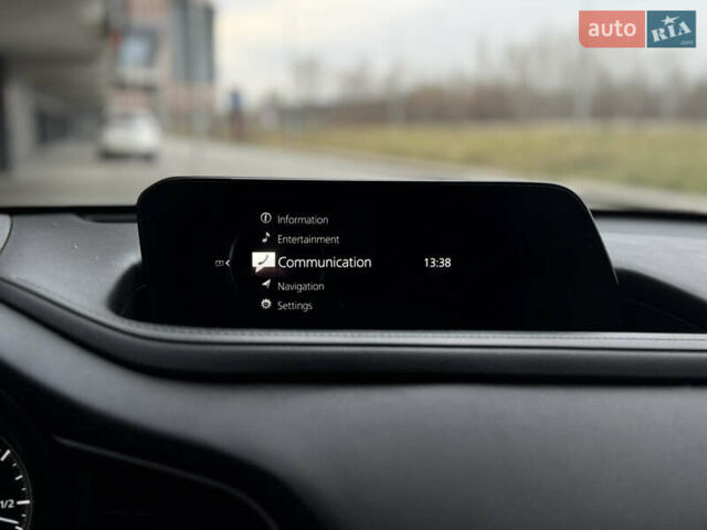 Белый Мазда CX-30, объемом двигателя 2.49 л и пробегом 39 тыс. км за 17999 $, фото 13 на Automoto.ua