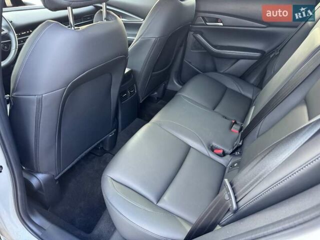 Белый Мазда CX-30, объемом двигателя 2.5 л и пробегом 59 тыс. км за 17900 $, фото 19 на Automoto.ua