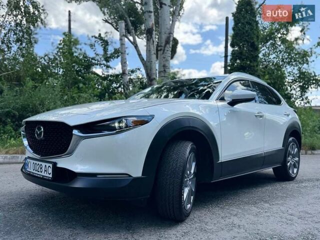 Белый Мазда CX-30, объемом двигателя 2.49 л и пробегом 37 тыс. км за 22900 $, фото 5 на Automoto.ua
