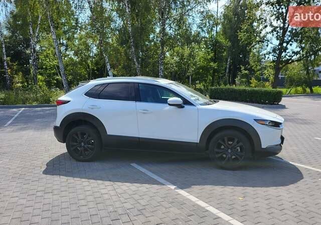 Белый Мазда CX-30, объемом двигателя 2.49 л и пробегом 52 тыс. км за 21500 $, фото 8 на Automoto.ua