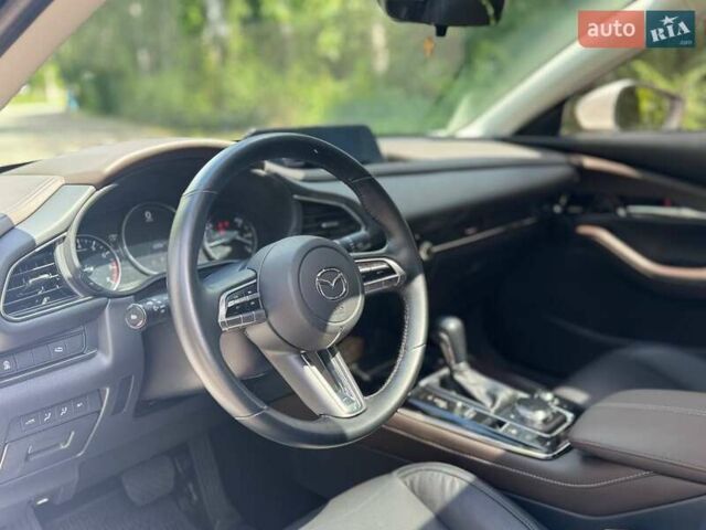 Белый Мазда CX-30, объемом двигателя 2.49 л и пробегом 37 тыс. км за 22900 $, фото 9 на Automoto.ua
