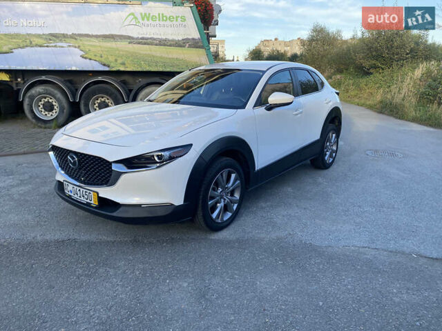Белый Мазда CX-30, объемом двигателя 2.5 л и пробегом 97 тыс. км за 15750 $, фото 5 на Automoto.ua