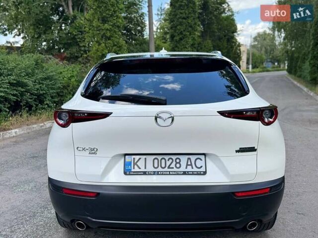 Белый Мазда CX-30, объемом двигателя 2.49 л и пробегом 37 тыс. км за 22900 $, фото 7 на Automoto.ua