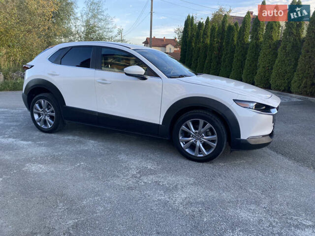 Белый Мазда CX-30, объемом двигателя 2.5 л и пробегом 97 тыс. км за 15750 $, фото 3 на Automoto.ua