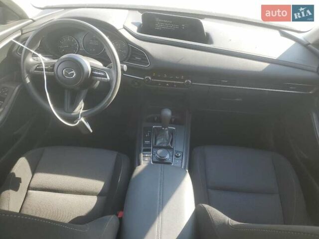 Белый Мазда CX-30, объемом двигателя 2.5 л и пробегом 30 тыс. км за 14350 $, фото 7 на Automoto.ua