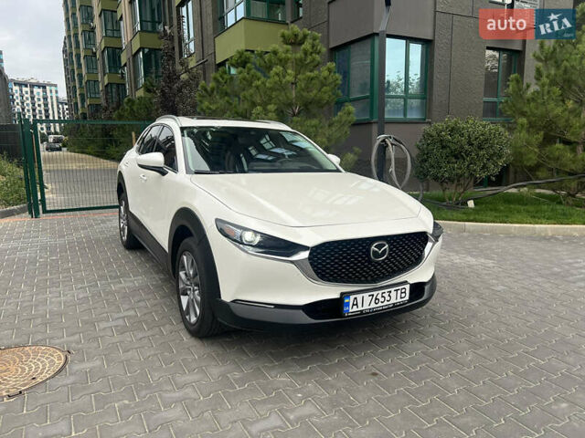 Белый Мазда CX-30, объемом двигателя 2.49 л и пробегом 40 тыс. км за 22500 $, фото 1 на Automoto.ua