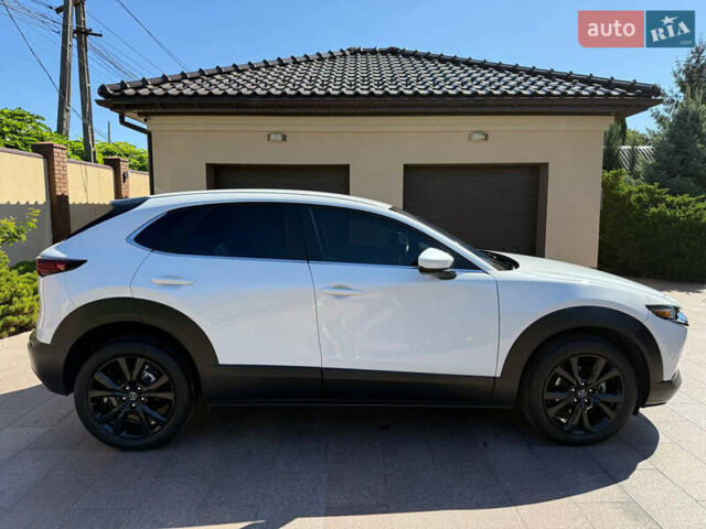 Белый Мазда CX-30, объемом двигателя 2.49 л и пробегом 62 тыс. км за 18299 $, фото 5 на Automoto.ua