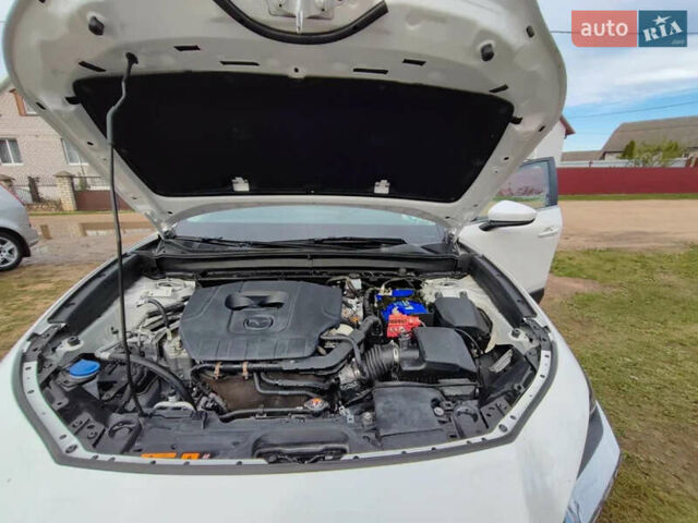 Білий Мазда CX-30, об'ємом двигуна 2.5 л та пробігом 80 тис. км за 14000 $, фото 12 на Automoto.ua