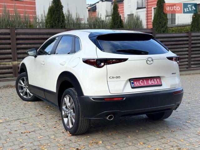 Белый Мазда CX-30, объемом двигателя 2.5 л и пробегом 59 тыс. км за 17900 $, фото 7 на Automoto.ua