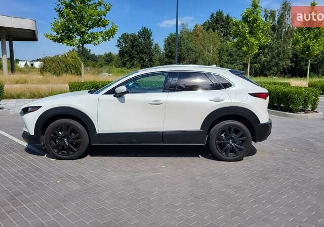 Белый Мазда CX-30, объемом двигателя 2.49 л и пробегом 52 тыс. км за 21500 $, фото 5 на Automoto.ua