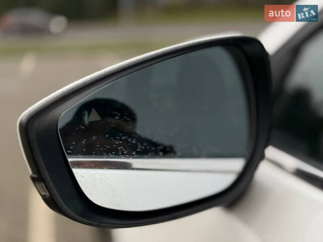 Белый Мазда CX-30, объемом двигателя 2.5 л и пробегом 59 тыс. км за 17800 $, фото 9 на Automoto.ua