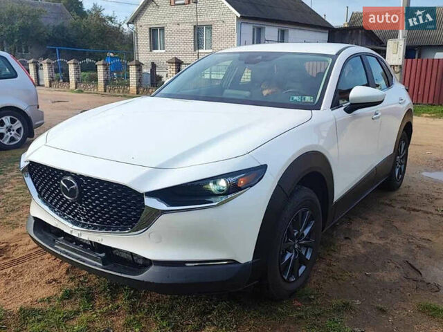 Білий Мазда CX-30, об'ємом двигуна 2.5 л та пробігом 80 тис. км за 14000 $, фото 2 на Automoto.ua