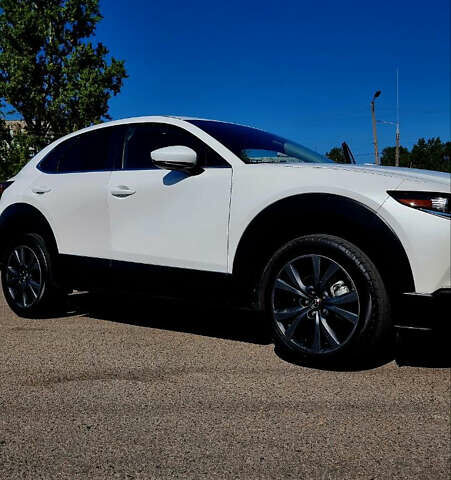 Белый Мазда CX-30, объемом двигателя 2.5 л и пробегом 41 тыс. км за 22100 $, фото 3 на Automoto.ua