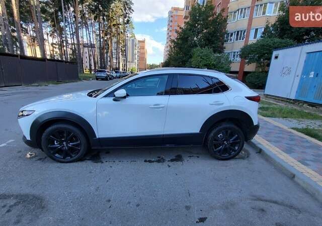 Белый Мазда CX-30, объемом двигателя 2.49 л и пробегом 52 тыс. км за 22500 $, фото 5 на Automoto.ua