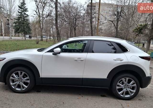 Белый Мазда CX-30, объемом двигателя 2.49 л и пробегом 48 тыс. км за 18800 $, фото 8 на Automoto.ua