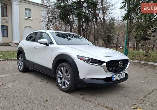 Белый Мазда CX-30, объемом двигателя 2.49 л и пробегом 48 тыс. км за 18800 $, фото 2 на Automoto.ua