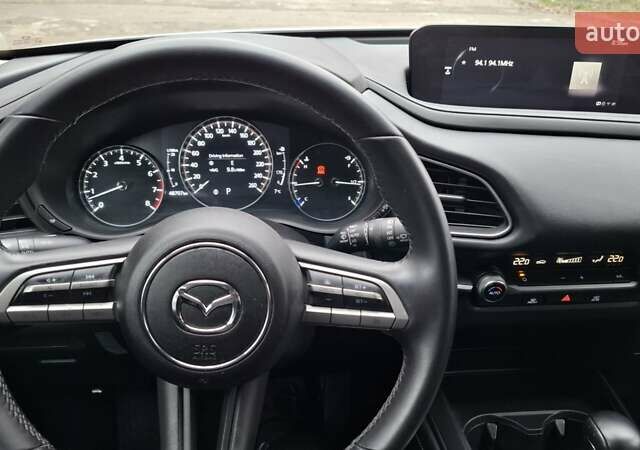 Белый Мазда CX-30, объемом двигателя 2.49 л и пробегом 48 тыс. км за 18800 $, фото 21 на Automoto.ua