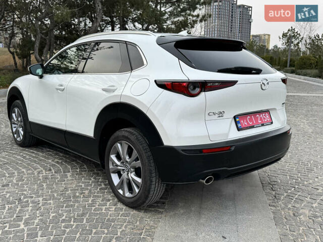 Белый Мазда CX-30, объемом двигателя 2.5 л и пробегом 49 тыс. км за 19900 $, фото 7 на Automoto.ua