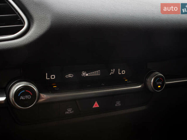 Белый Мазда CX-30, объемом двигателя 2.5 л и пробегом 14 тыс. км за 22900 $, фото 59 на Automoto.ua