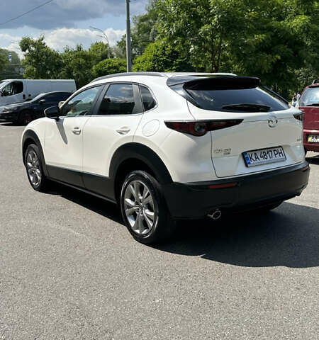 Белый Мазда CX-30, объемом двигателя 2.49 л и пробегом 31 тыс. км за 23500 $, фото 2 на Automoto.ua
