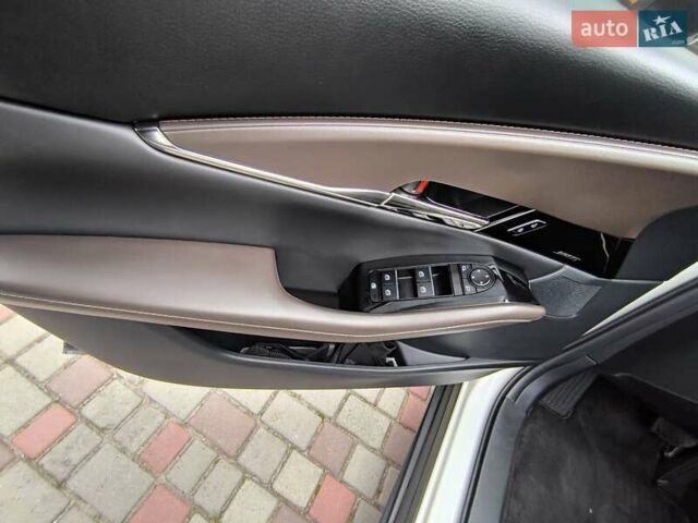 Белый Мазда CX-30, объемом двигателя 2.49 л и пробегом 29 тыс. км за 21400 $, фото 35 на Automoto.ua