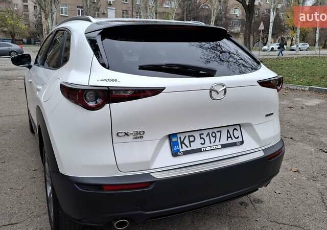 Белый Мазда CX-30, объемом двигателя 2.49 л и пробегом 48 тыс. км за 18800 $, фото 11 на Automoto.ua