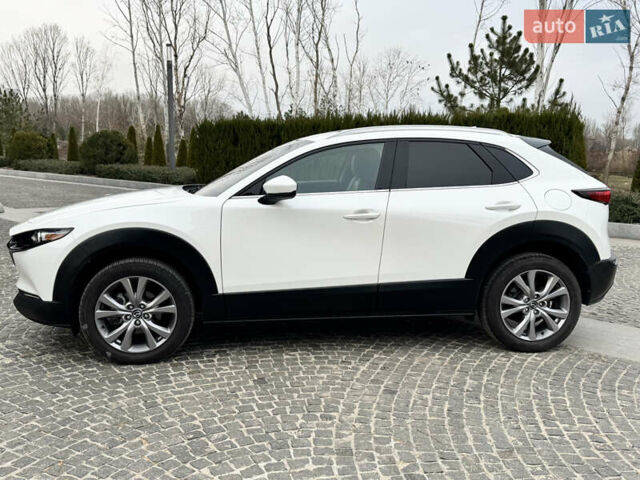 Белый Мазда CX-30, объемом двигателя 2.5 л и пробегом 49 тыс. км за 19900 $, фото 4 на Automoto.ua