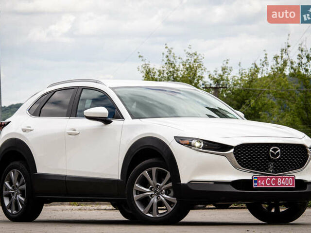 Белый Мазда CX-30, объемом двигателя 2.5 л и пробегом 14 тыс. км за 22900 $, фото 3 на Automoto.ua