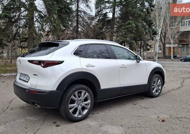 Белый Мазда CX-30, объемом двигателя 2.49 л и пробегом 48 тыс. км за 18800 $, фото 7 на Automoto.ua