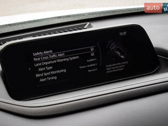 Белый Мазда CX-30, объемом двигателя 2.5 л и пробегом 14 тыс. км за 22900 $, фото 56 на Automoto.ua