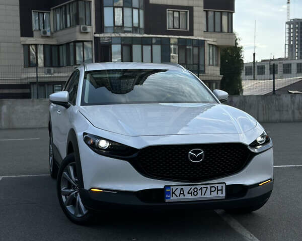 Белый Мазда CX-30, объемом двигателя 2.5 л и пробегом 31 тыс. км за 20800 $, фото 1 на Automoto.ua