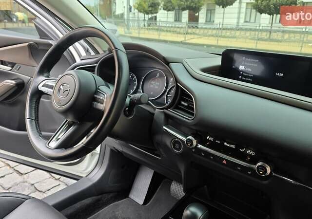Белый Мазда CX-30, объемом двигателя 2 л и пробегом 55 тыс. км за 26500 $, фото 20 на Automoto.ua