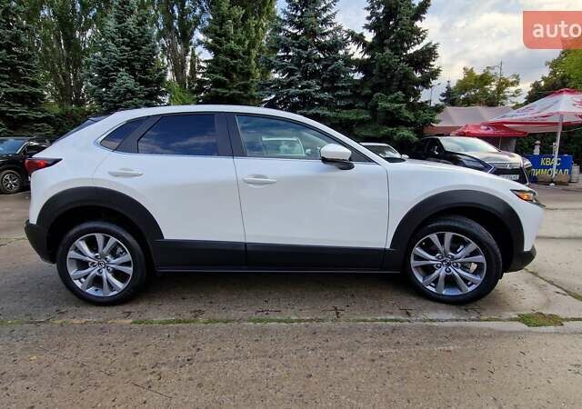 Белый Мазда CX-30, объемом двигателя 2.5 л и пробегом 7 тыс. км за 22500 $, фото 2 на Automoto.ua